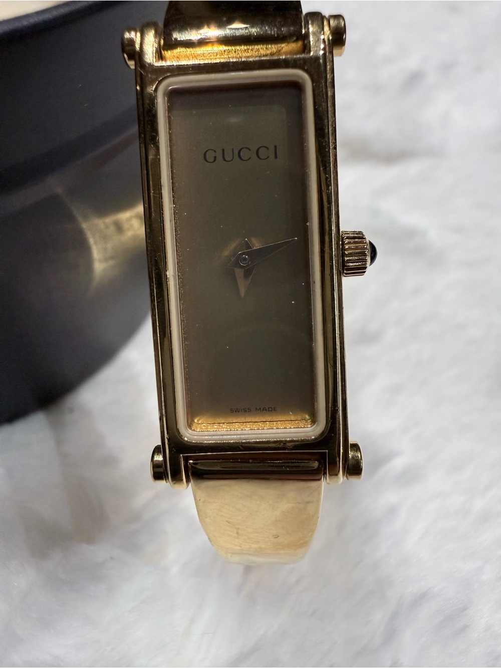 Gucci Women's Gold-Tone Rectangular Bracelet Watch